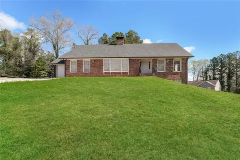3622 Woods Dr, Decatur, GA 30032