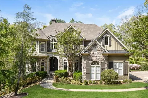 8069 Kenstone Ct, Atlanta, GA 30350