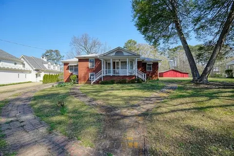 112 Barnesdale Ter, Woodstock, GA 30188