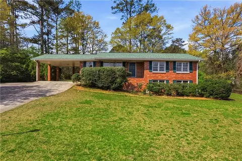 689 Old Canton Rd, Marietta, GA 30068