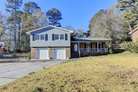 1249 Renee Dr, Lilburn, GA 30047