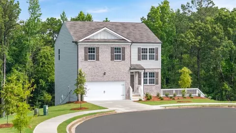 8180 Elkhorn Dr, Fairburn, GA 30213
