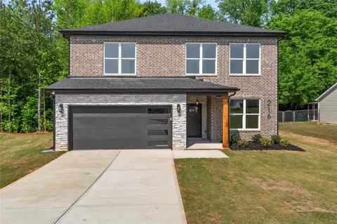 216 Galway Ln, Hampton, GA 30228
