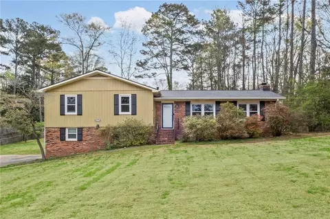 2942 Cynthia Ct, Marietta, GA 30062
