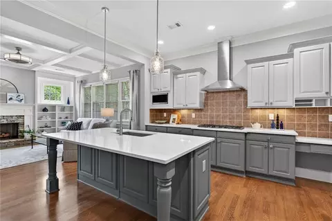 455 High Pointe Trl, Roswell, GA 30076