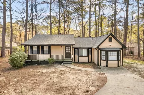 1038 River Bend Ct, Riverdale, GA 30296