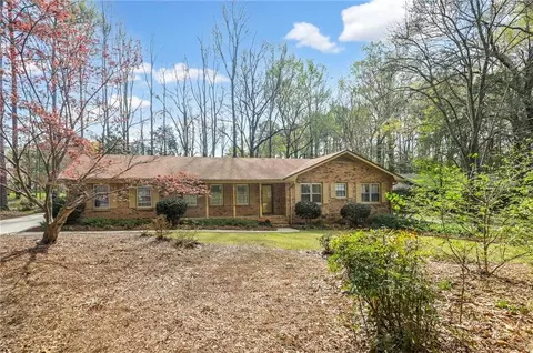 8918 Thornton Blvd, Jonesboro, GA 30236