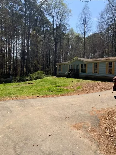 4370 Atha Cir, Loganville, GA 30052