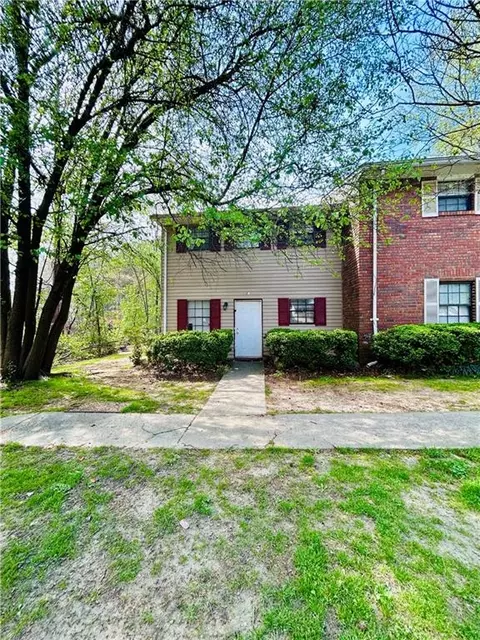 6354 Shannon Pkwy, Union City, GA 30291