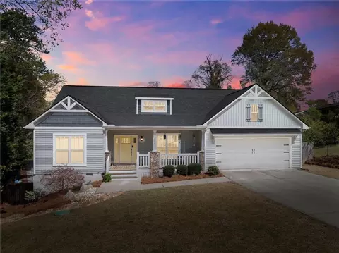 464 Holly Pl, Gainesville, GA 30501