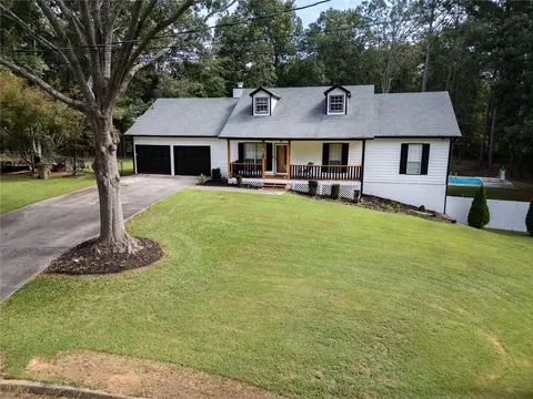 200 Brookview Dr, Mcdonough, GA 30252