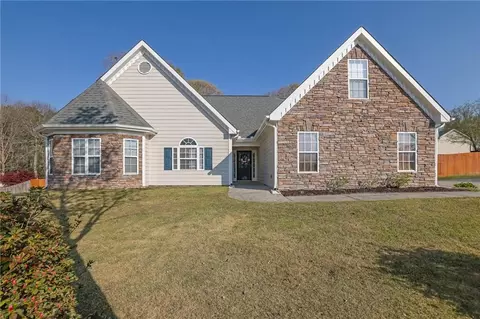 1496 Anita Bluff Cir, Lawrenceville, GA 30045