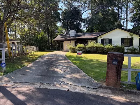 9182 Bent Pine Ct NE, Covington, GA 30014