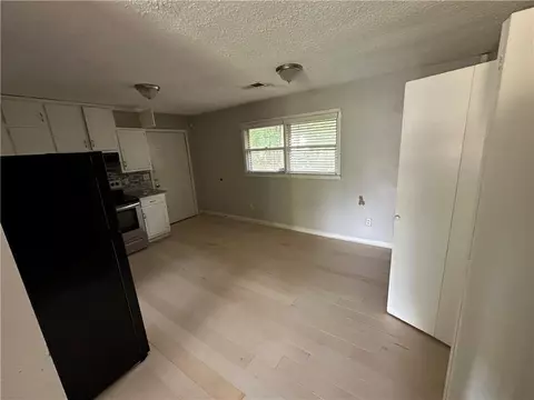 Living - 9182 Bent Pine Ct NE, Covington, GA 30014 photo 3 of 3