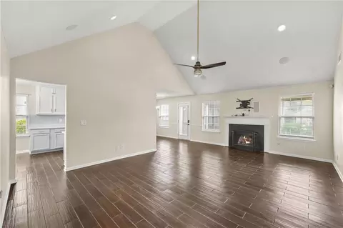 Living - 2021 Registry Dr, Hampton, GA 30228 photo 2 of 3