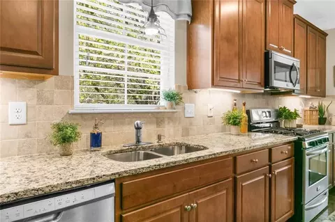 Kitchen - 559 Bishopton St, Grayson, GA 30017 photo 5 of 5