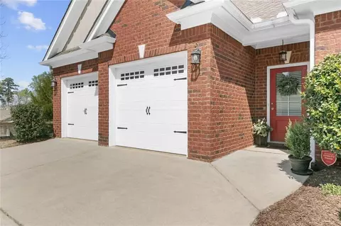 Exterior - 559 Bishopton St, Grayson, GA 30017 photo 2 of 4