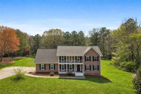 5711 Chanta Ln, Powder Springs, GA 30127