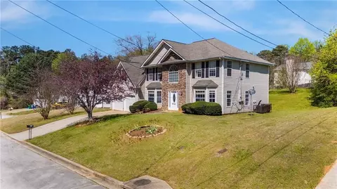 5944 Duren Meadows Dr, Lithonia, GA 30058