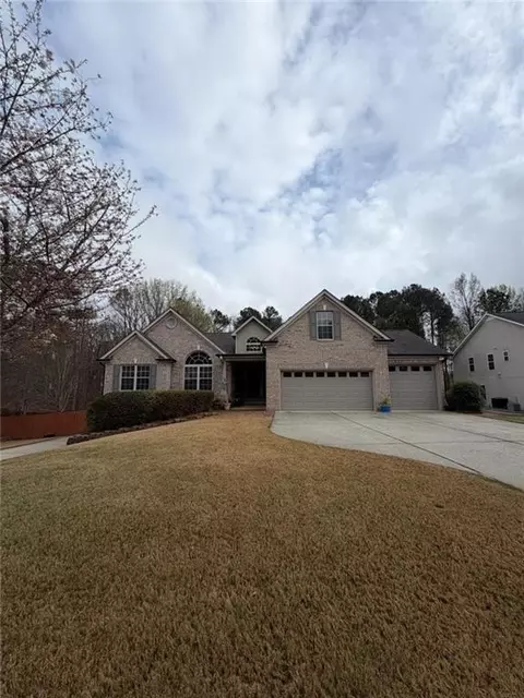 1067 Monticello Dr, Monroe, GA 30655