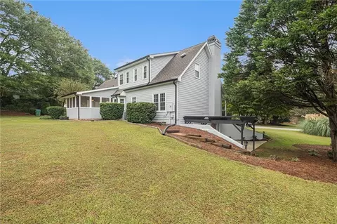 Exterior - 118 Kingston Rd, Colbert, GA 30628 photo 5 of 7