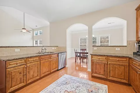 2153 Splitrail Trl, Buford, GA 30519 photo 16