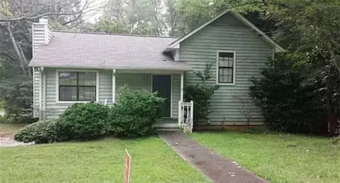 633 Candlewick Ln NW, Lilburn, GA 30047