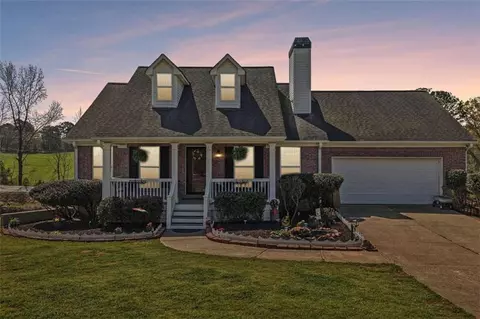 1206 Breckinridge Trl, Winder, GA 30680