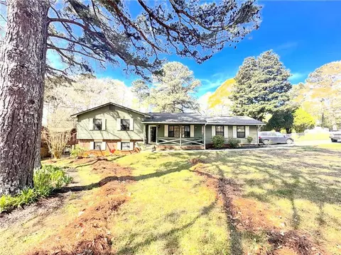 3533 Charlotte Dr, Rex, GA 30273