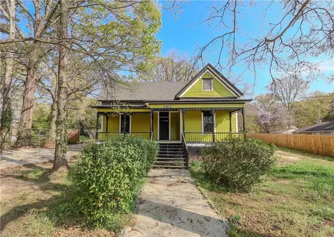 711 Davis St, Monroe, GA 30655