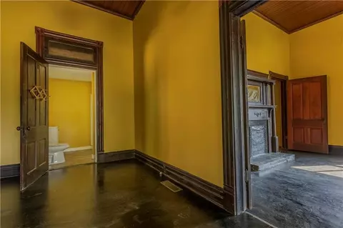 Entry Way - 711 Davis St, Monroe, GA 30655 photo 2 of 2