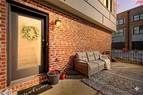 609 King Arnold St, Hapeville, GA 30354