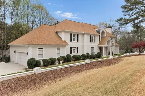 8500 Valemont Dr, Sandy Springs, GA 30350