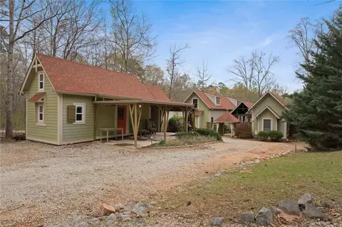 243 Bluegill Rd, Eatonton, GA 31024