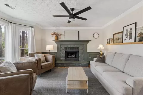 609 Farmbrook Trl NE, Kennesaw, GA 30144 photo 17