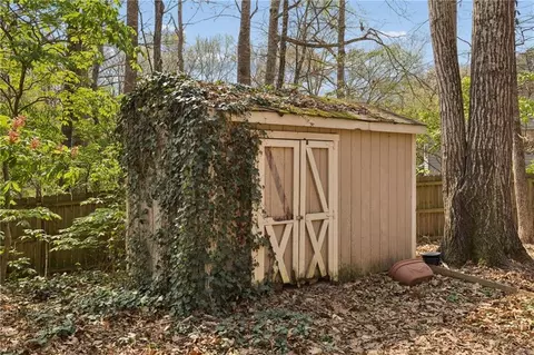 609 Farmbrook Trl NE, Kennesaw, GA 30144 photo 51