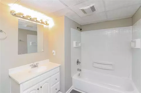 Bath - 4933 Brookside Way, Duluth, GA 30096 photo 3 of 3