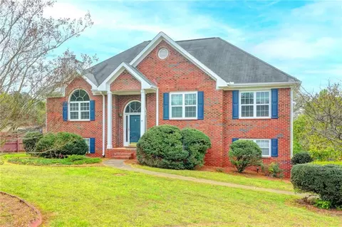 1945 Morgan Dr, Cumming, GA 30040