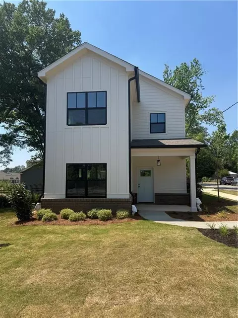 584 Glendale Rd, Scottdale, GA 30079