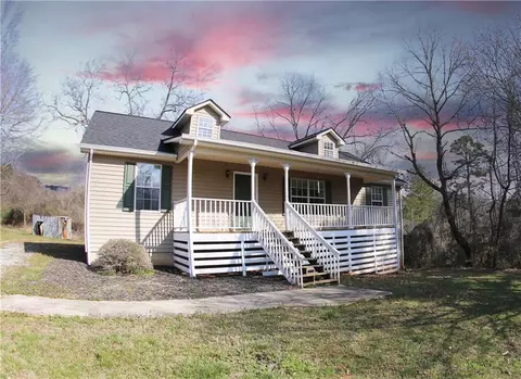 5523 Green Cir, Clermont, GA 30527