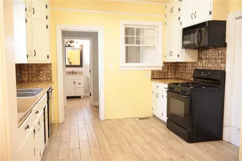 Entry Way - 59 Spring St, Buford, GA 30518 photo 1 of 1