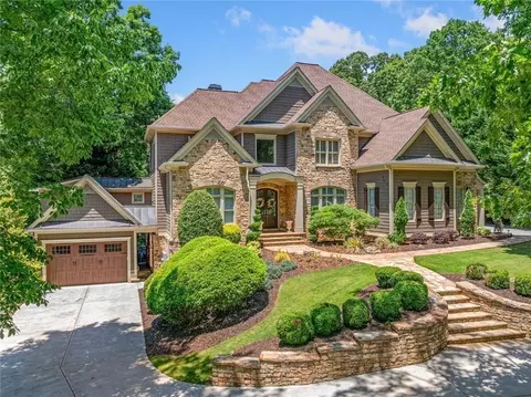 708 Thompson Falls Dr, Canton, GA 30114