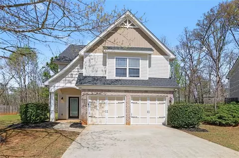 122 Darbys Run Ct, Hiram, GA 30141