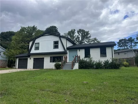 3862 Northstrand Dr, Decatur, GA 30035
