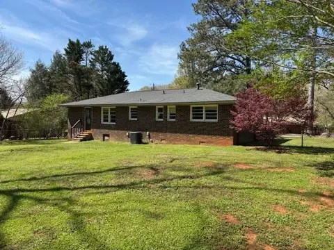 618 Valley Rd, Cedartown, GA 30125
