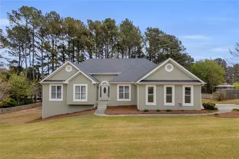 1640 Little Lisa Ln, Snellville, GA 30078