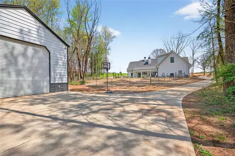 Exterior - 4746 Bentley Rd, Monroe, GA 30656 photo 18 of 25