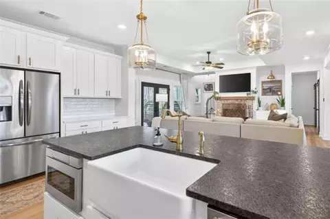 Kitchen - 4746 Bentley Rd, Monroe, GA 30656 photo 2 of 8