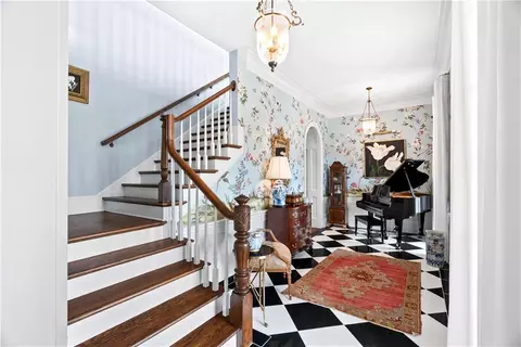Entry Way - 315 E Line St, Calhoun, GA 30701 photo 7 of 7
