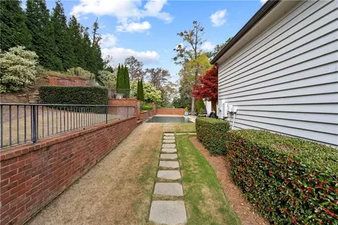 Exterior - 315 E Line St, Calhoun, GA 30701 photo 13 of 15